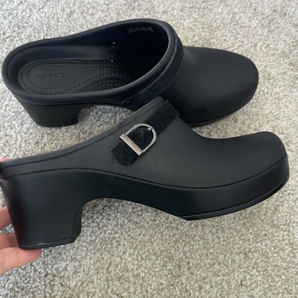 Crocs Women's Sarah Dual Comfort Slip On Mules Clogs Size 9 Black - Picture 4 of 15